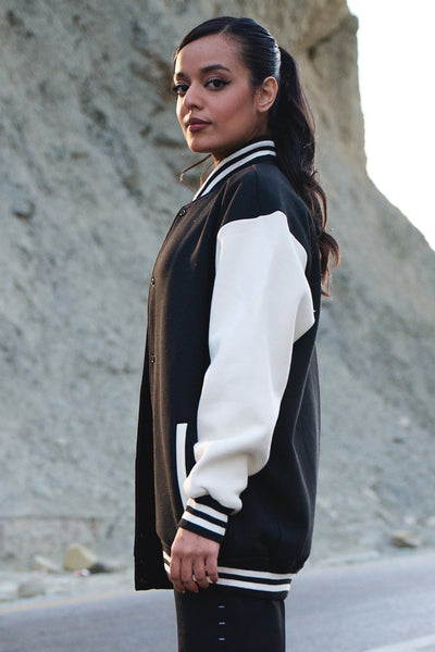 UNISEX VARSITY JACKET CREAM/BLACK